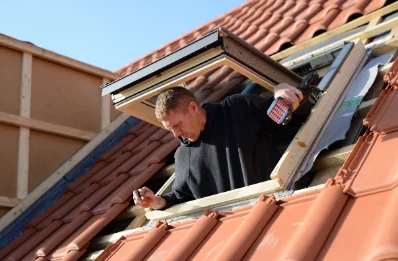 Pose de fenêtres de toit Velux à Fouencamps